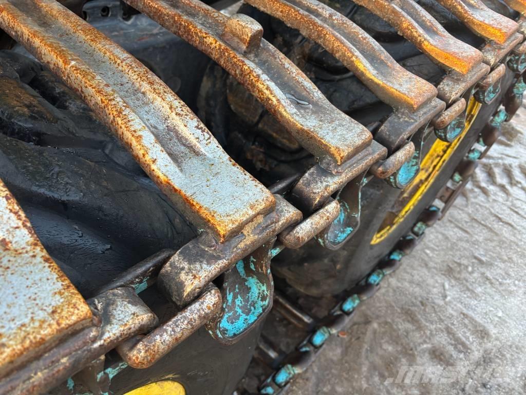 John Deere 1270 E Abatteuse