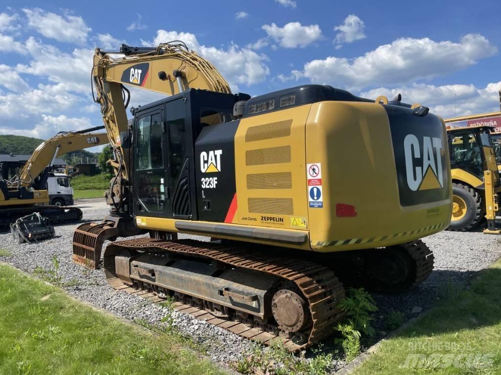 CAT 323F L Pelle sur chenilles
