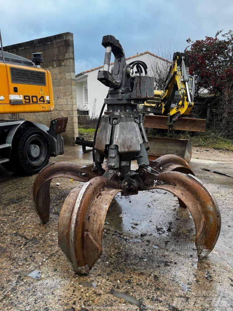 Liebherr A 904 C Pelle sur pneus