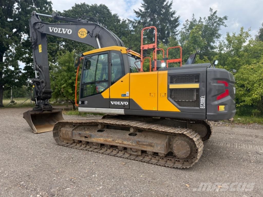 Volvo EC 220 EL Pelle sur chenilles