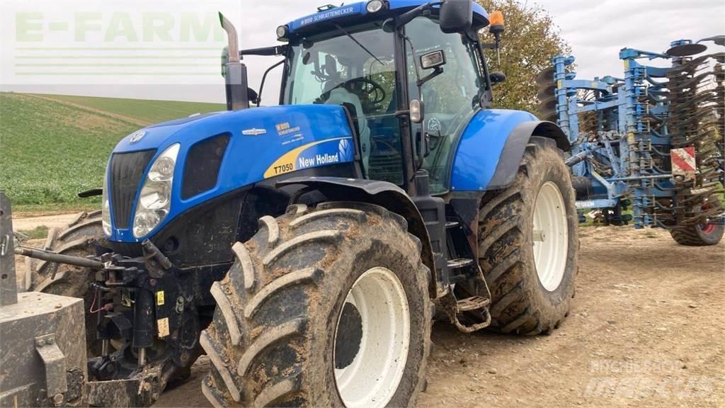 New Holland T7050 Tracteur