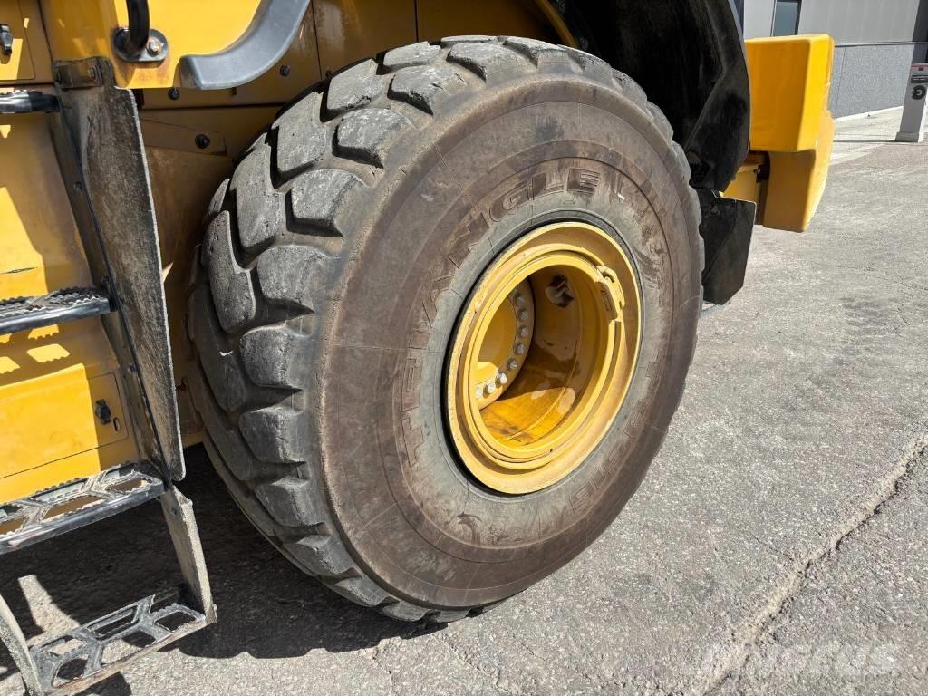CAT 972 M XE Chargeuse sur pneus