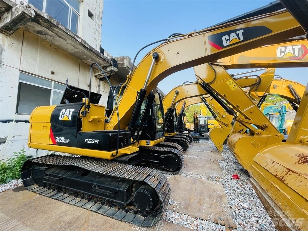 CAT 312 2gc Pelle sur chenilles