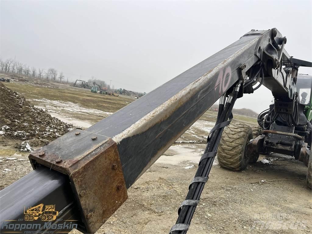 John Deere CH811 Grue forestière