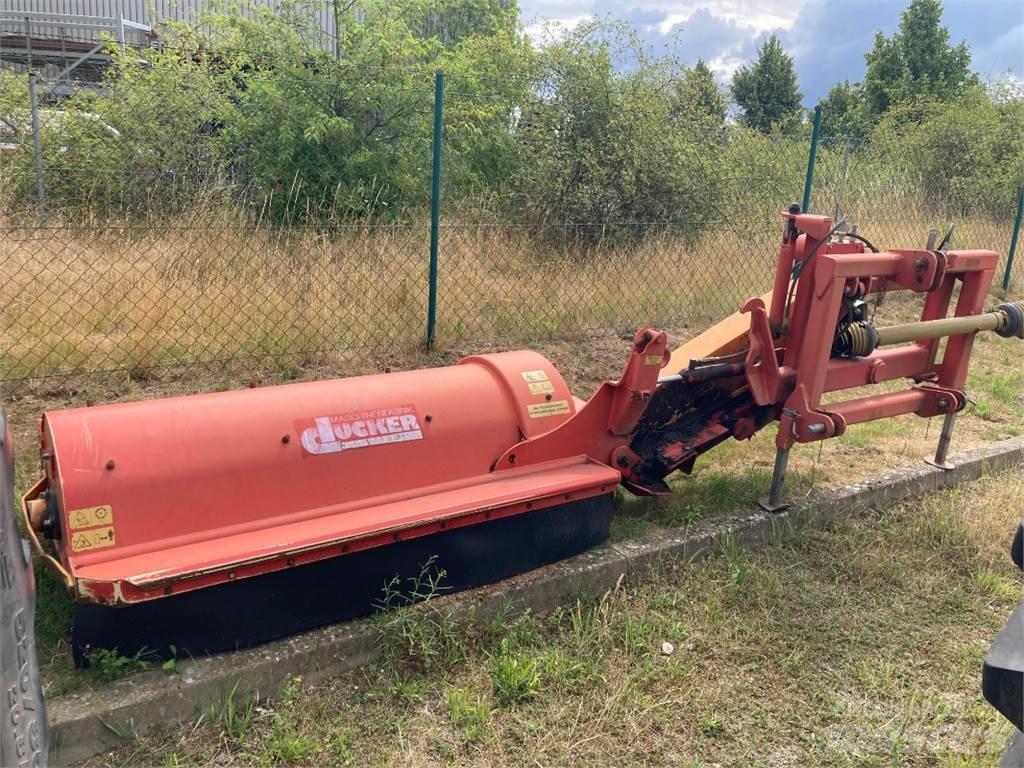 Dücker USM 18 Autres matériels de fenaison