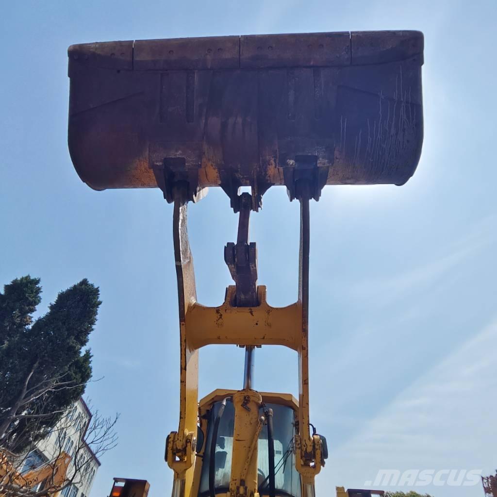Komatsu WA 500 Chargeuse sur pneus
