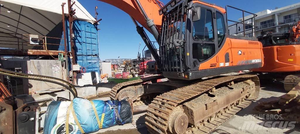 Doosan DX 300 LC Pelle sur chenilles