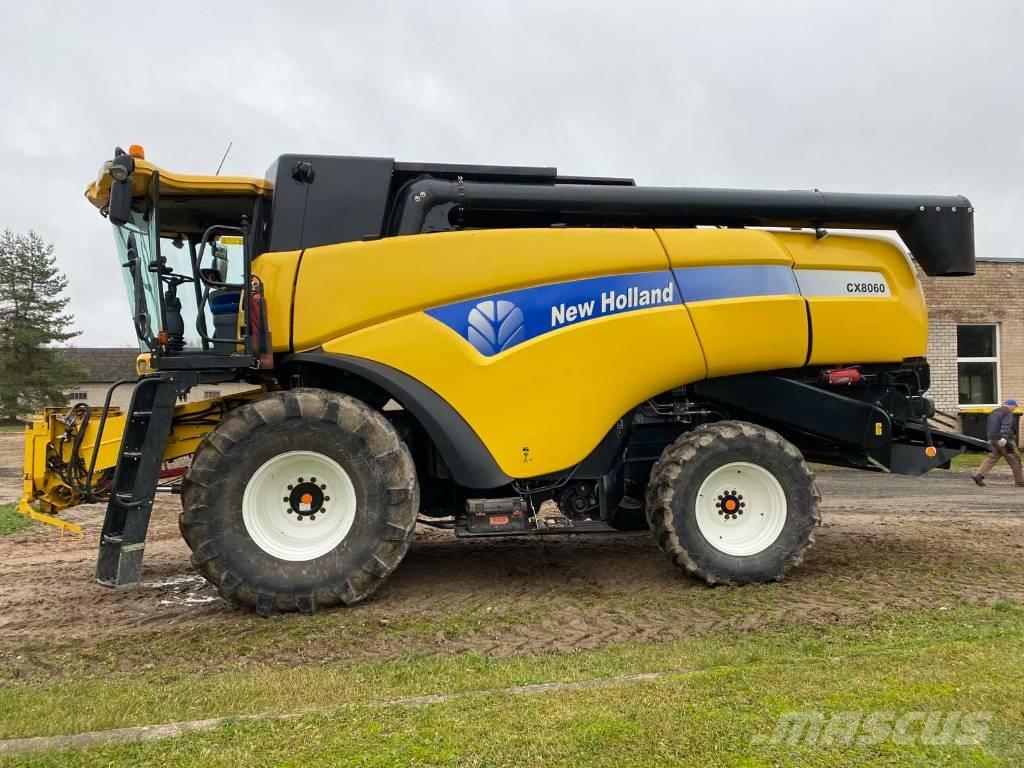 New Holland CX 8060 Moissonneuse batteuse