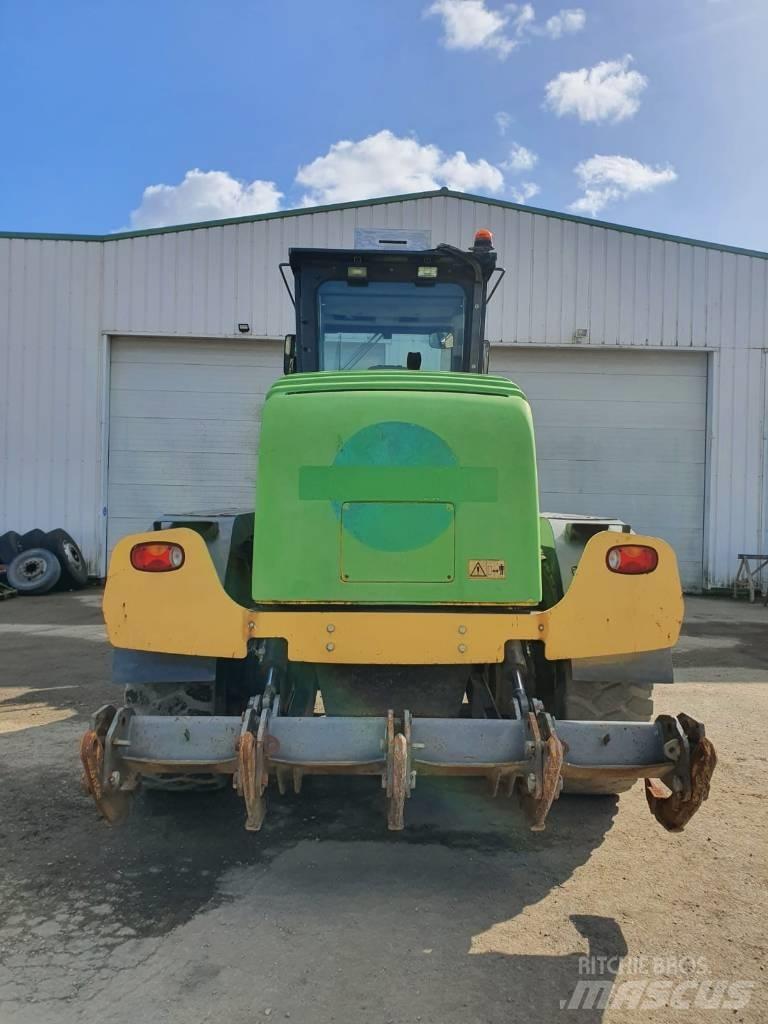 New Holland F 156 A Niveleuse