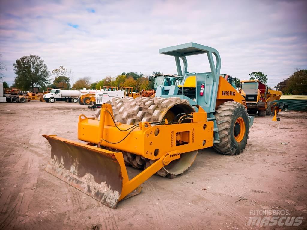 Bomag BW 213 P D B-3 Rouleaux monocylindre