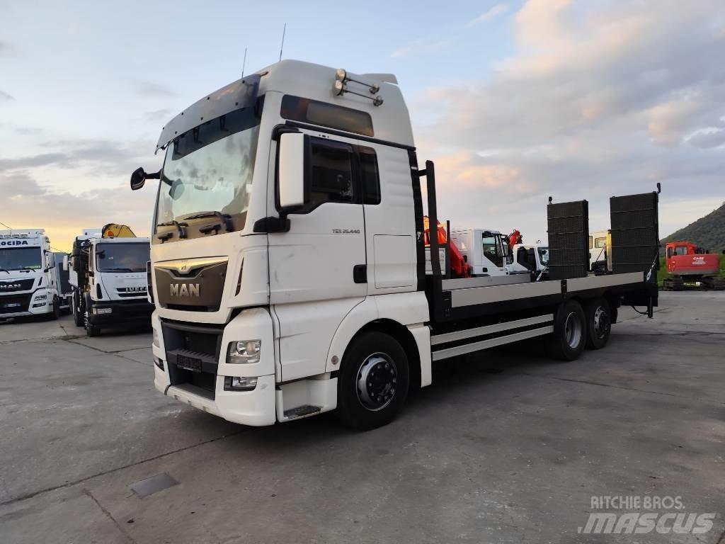 MAN TGX 26.440 Camion treuil