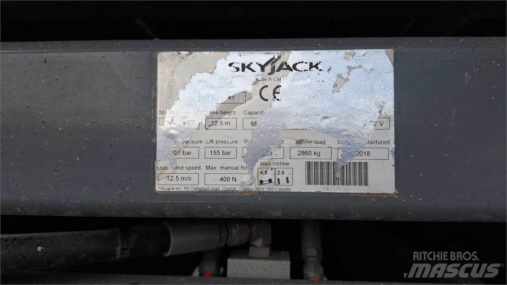 SkyJack 8841RT Nacelle ciseaux