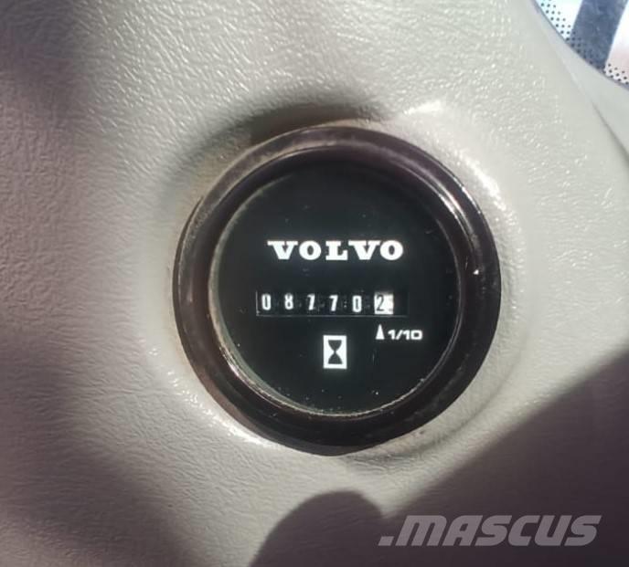 Volvo EW 180 E Pelle sur pneus