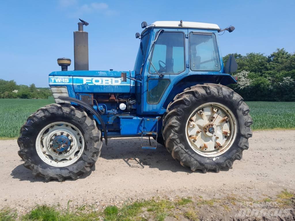 Ford TW 15 Tracteur