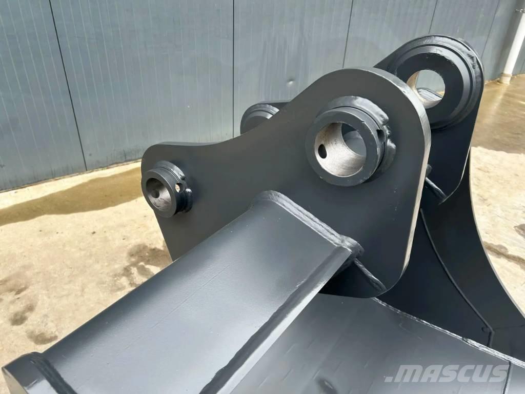 Hitachi ZX225 - 1.40m Godet