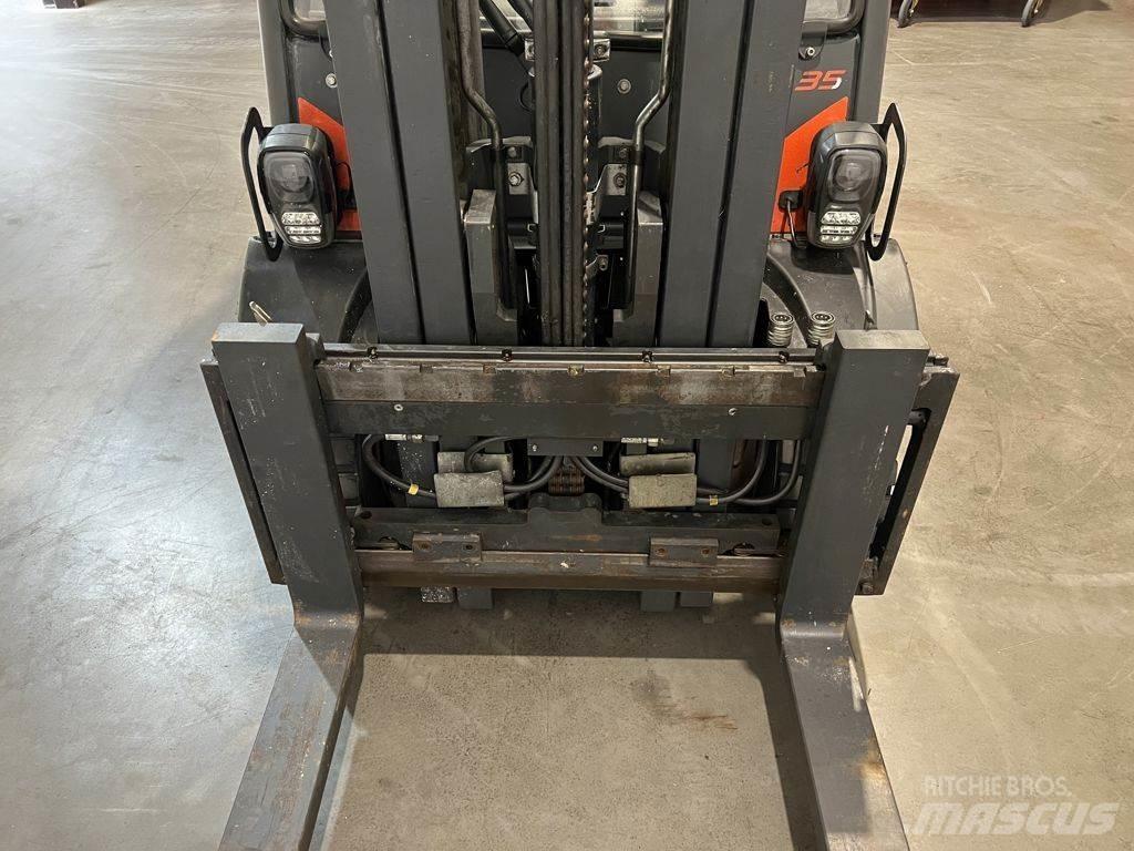 Linde H35D-02 Chariots diesel