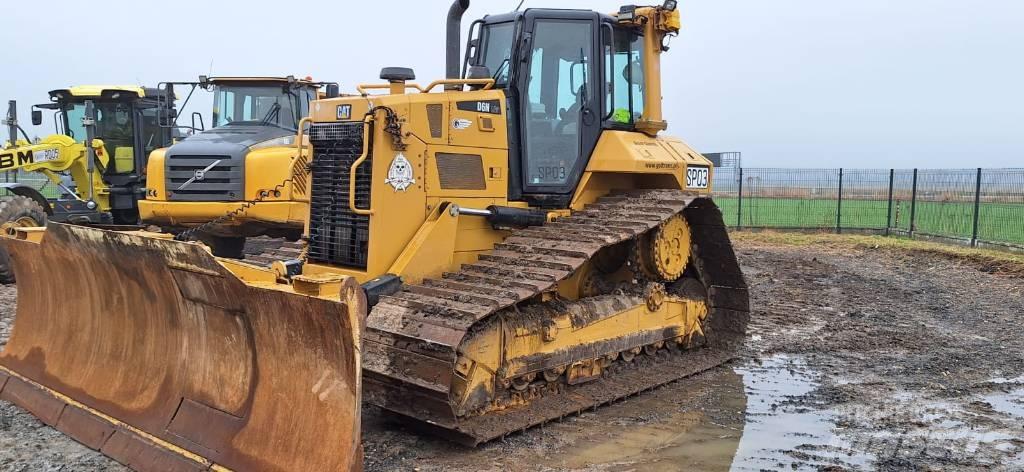 CAT D 6 N Bouteurs sur chenilles