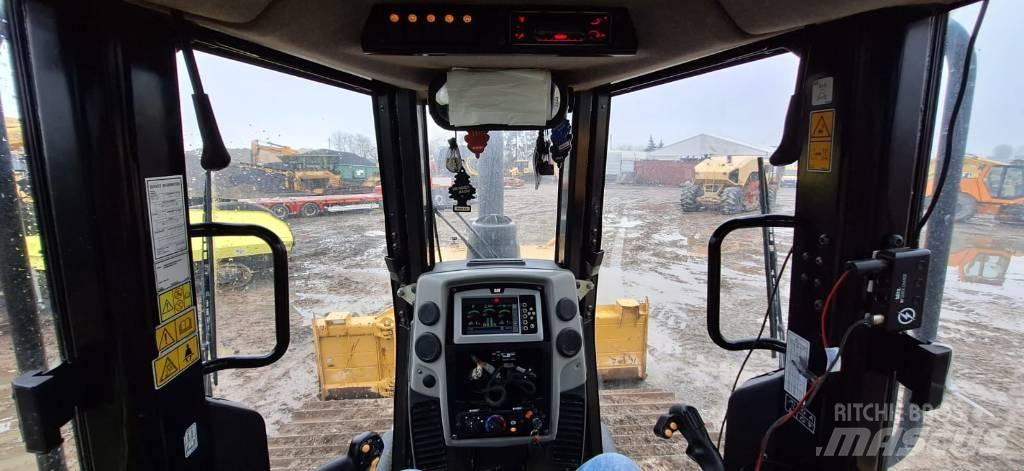 CAT D 6 N Bouteurs sur chenilles