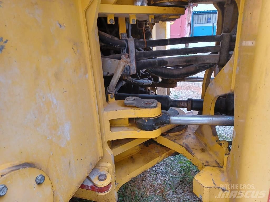 New Holland W271 Chargeuse sur pneus
