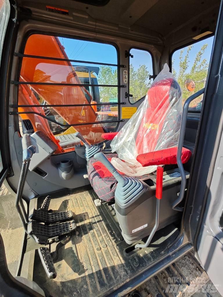 Hitachi ZX 120 Pelle sur chenilles
