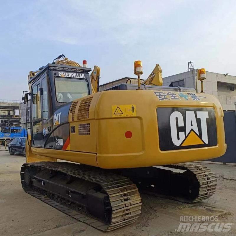 CAT 320 D Pelle sur chenilles