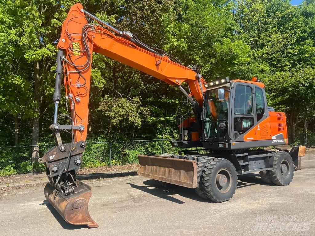 Doosan DX 165 W-5 Pelle sur pneus