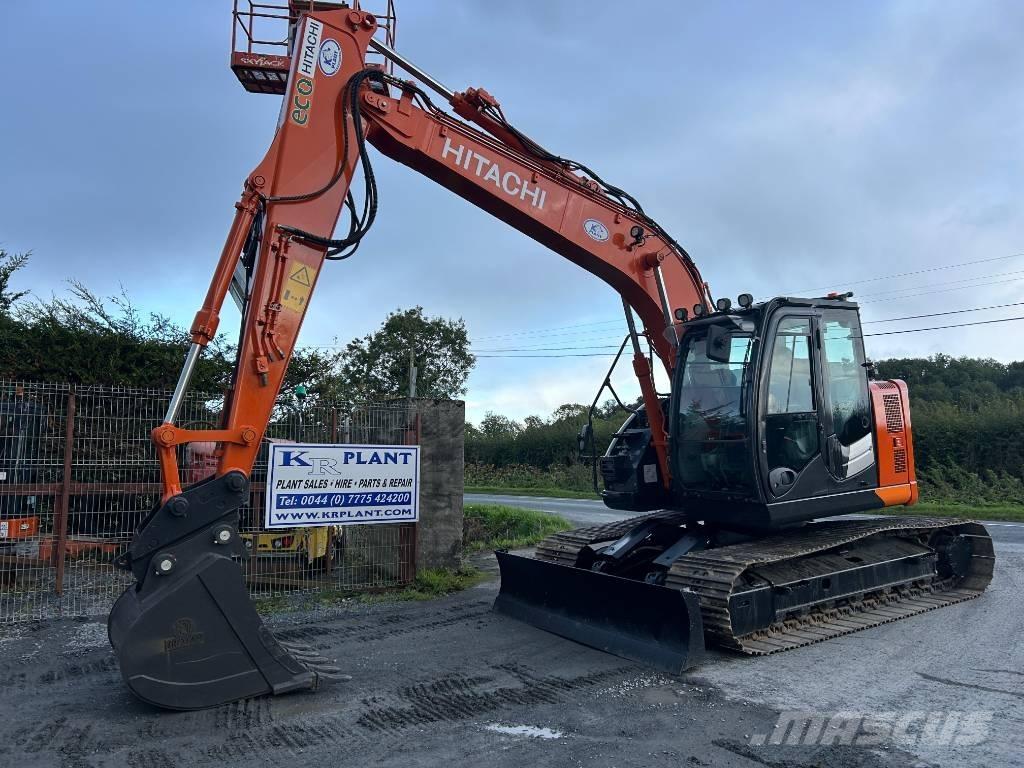 Hitachi ZX 135 US-6 Pelle sur chenilles