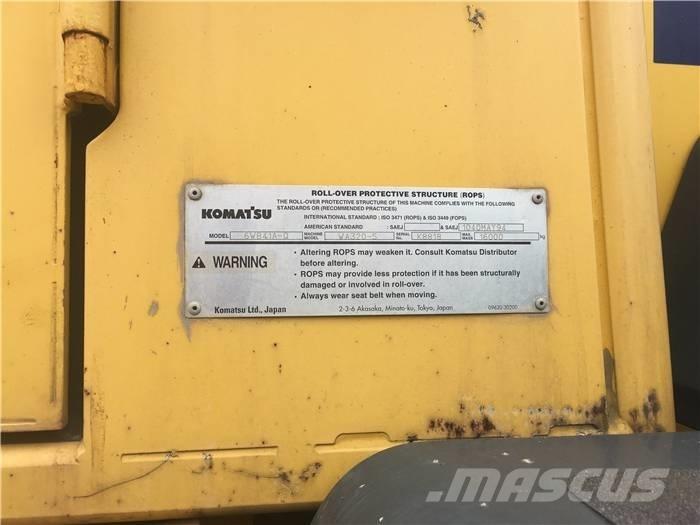 Komatsu WA 320-5 Chargeuse sur pneus