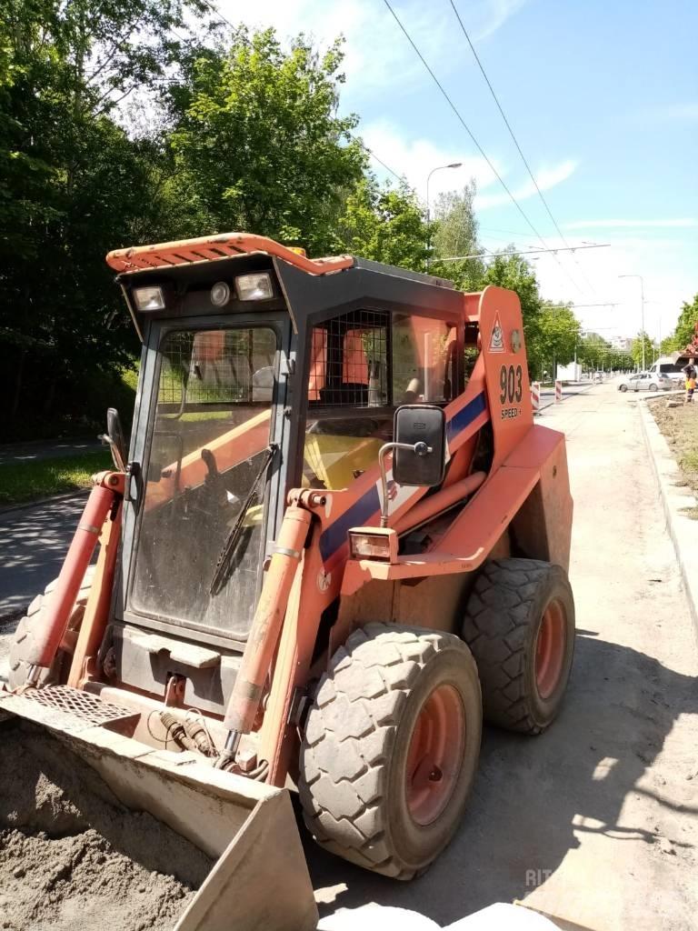 Locust L 903 SPEED Chargeuse compacte