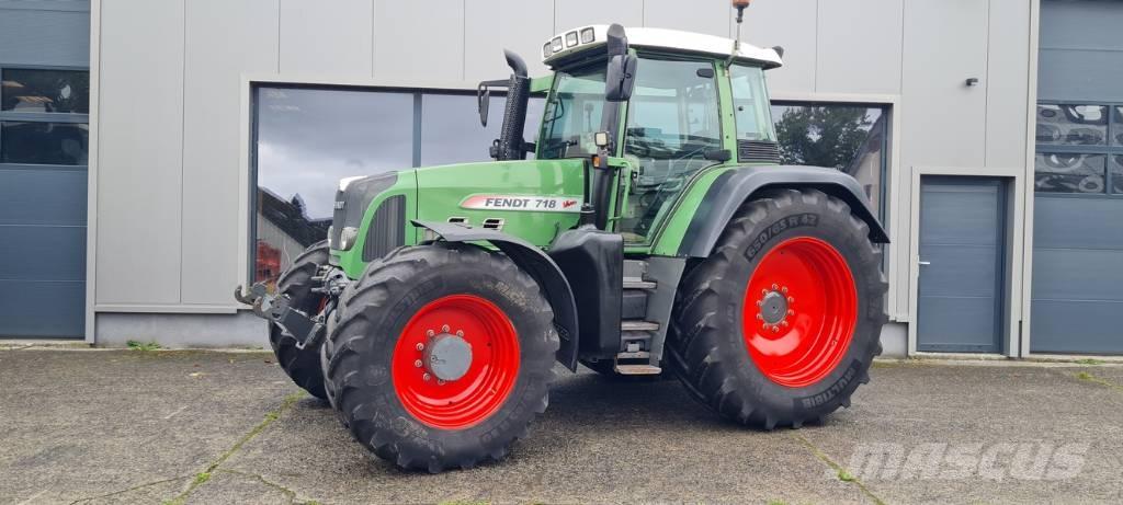 Fendt 718 Vario TMS Tracteur