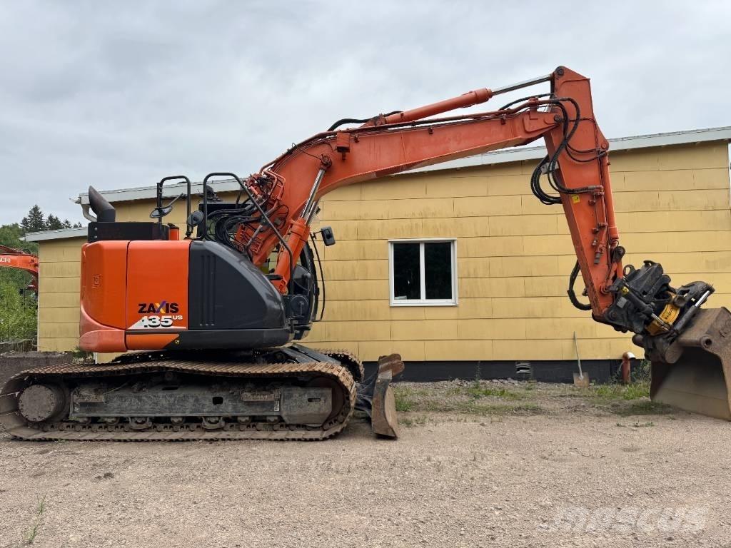 Hitachi ZX135USBL-6 Pelle sur chenilles