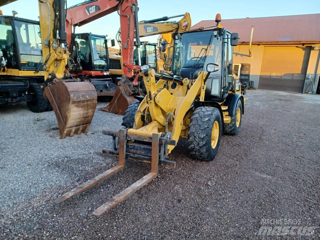 CAT 907 M Chargeuse sur pneus