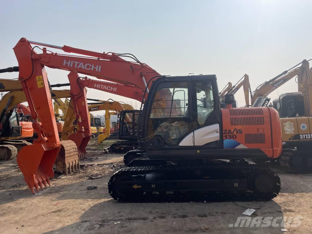 Hitachi ZX 130 Pelle sur chenilles