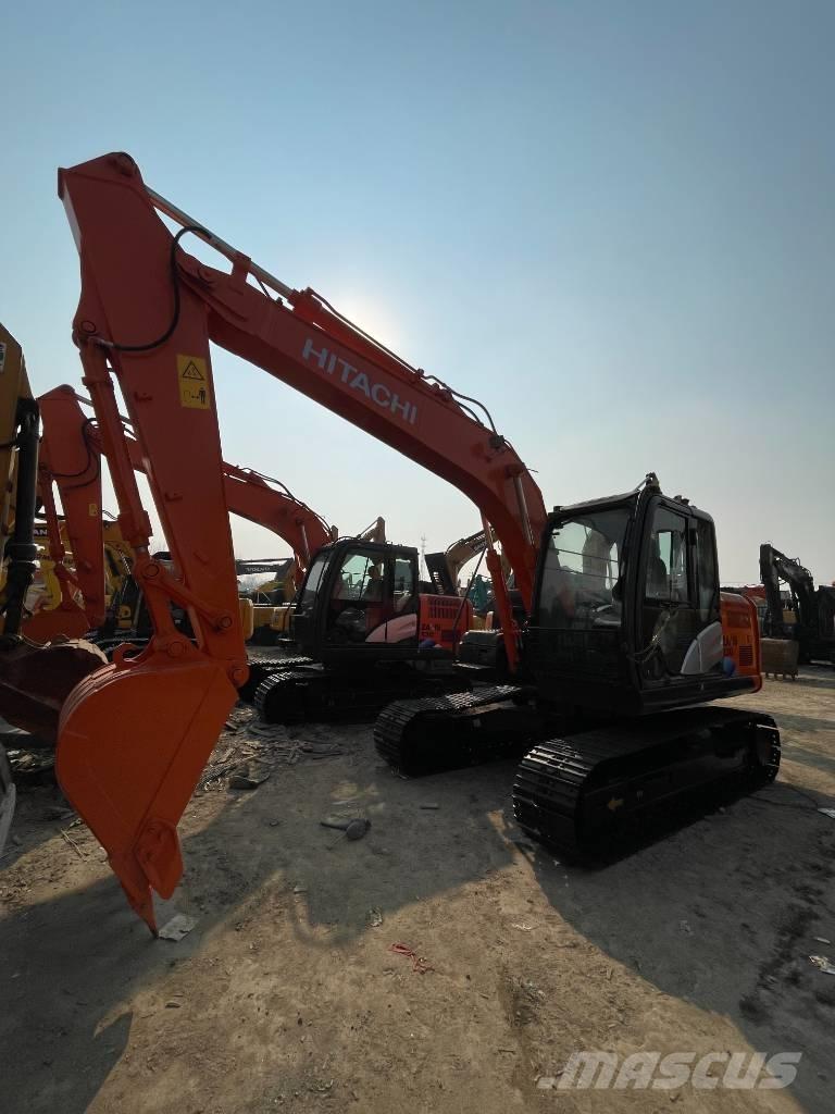 Hitachi ZX 130 Pelle sur chenilles