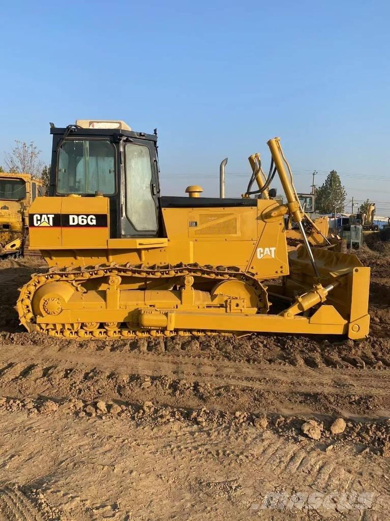 CAT D 6 G Bouteurs sur chenilles