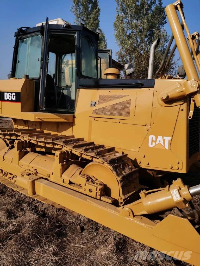 CAT D 6 G Bouteurs sur chenilles