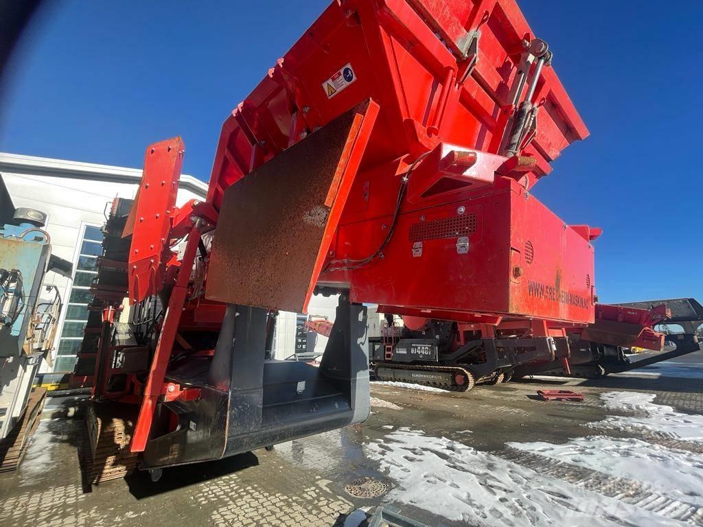Sandvik QS331HS Concasseur mobile