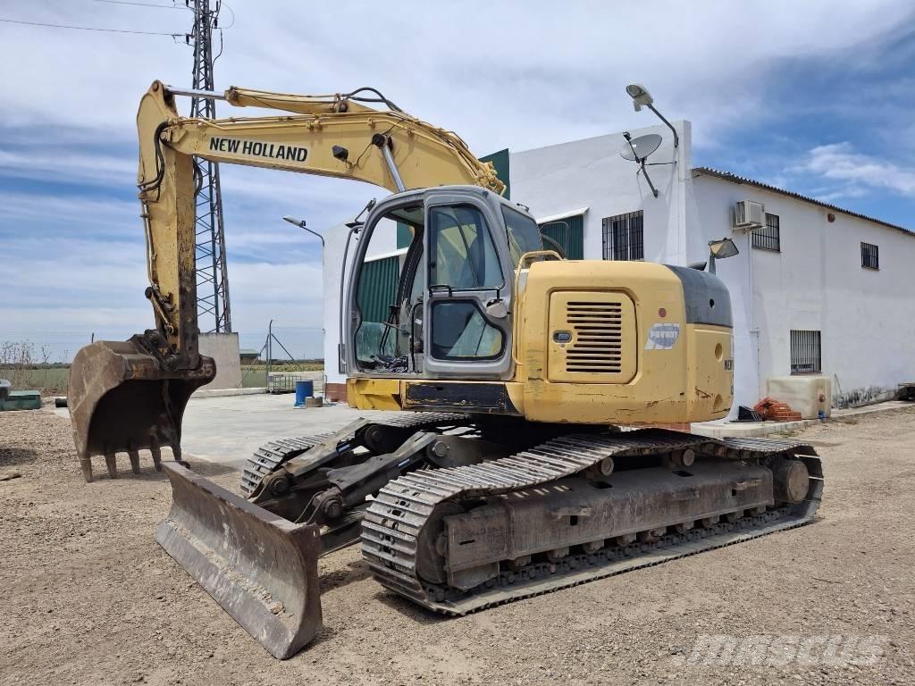 New Holland E 235 SR Pelle sur chenilles