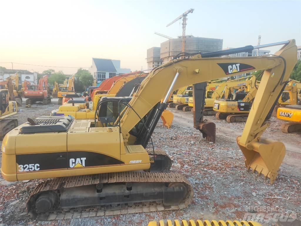 CAT 325 C Pelle sur chenilles