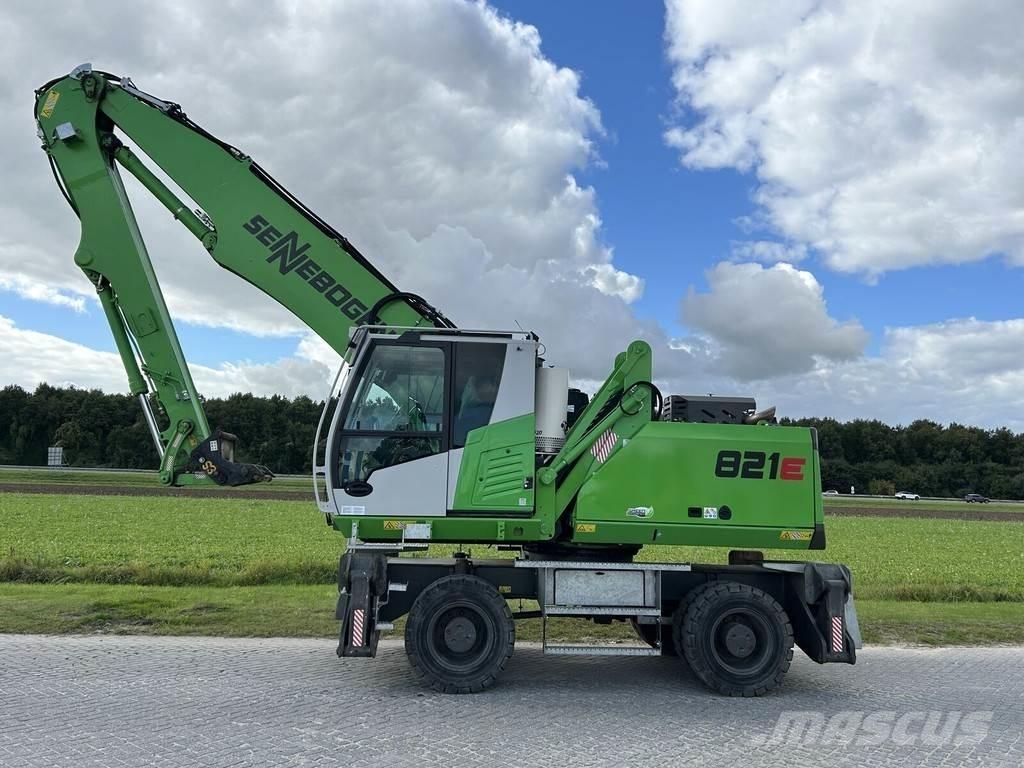 Sennebogen 821MET5 Pelle à déchets