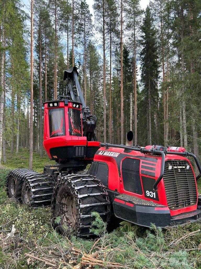 Komatsu 931 Abatteuse