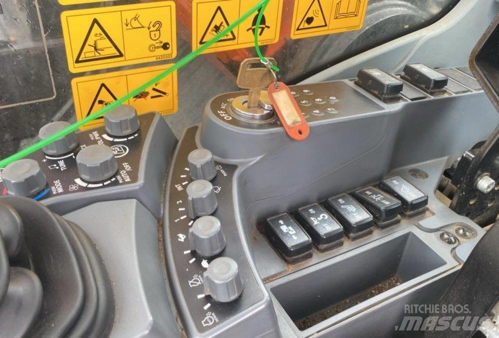 Hitachi ZX 300 LC-7 Pelle sur chenilles