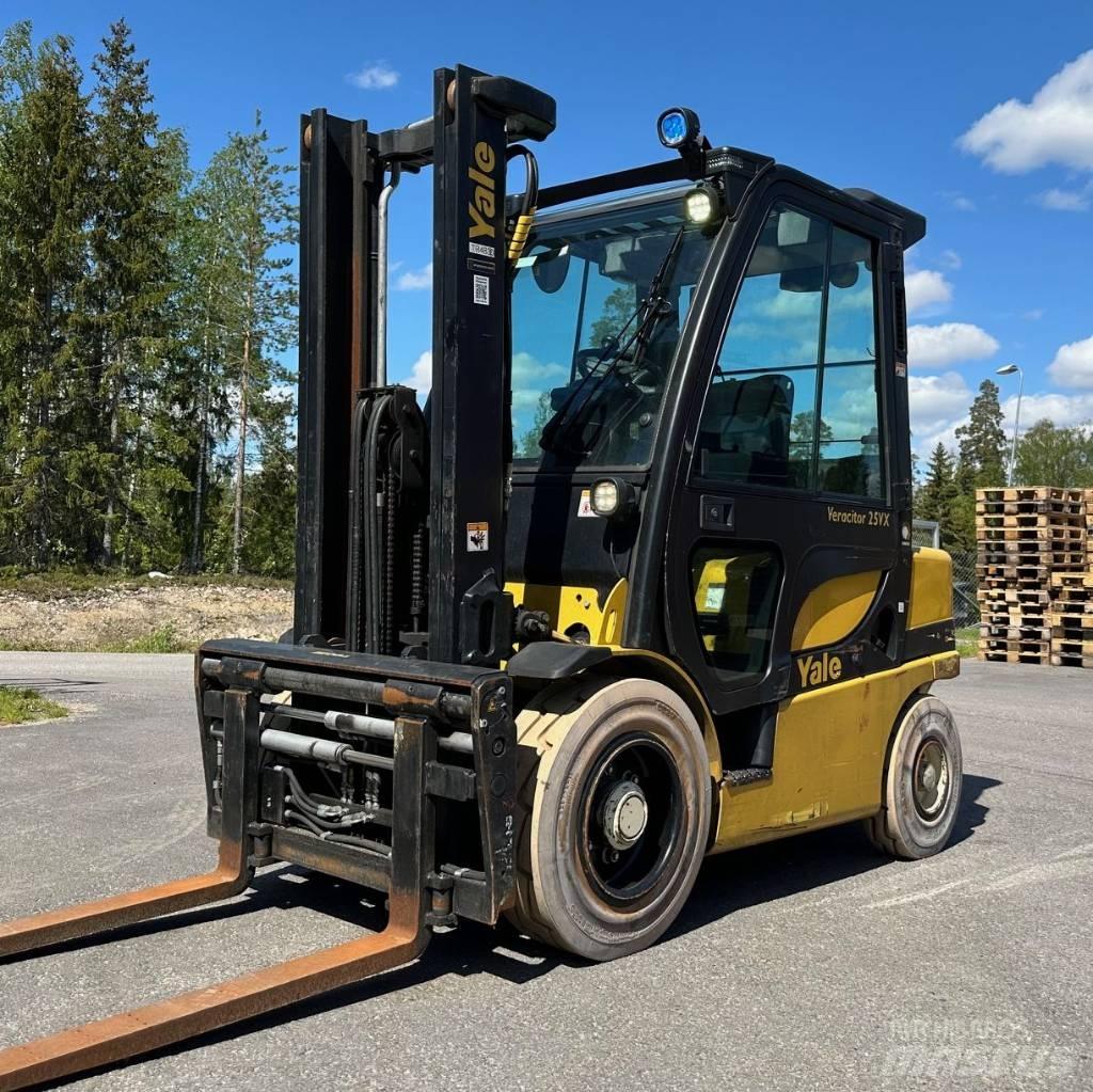 Yale GDP 25 VX Chariots diesel