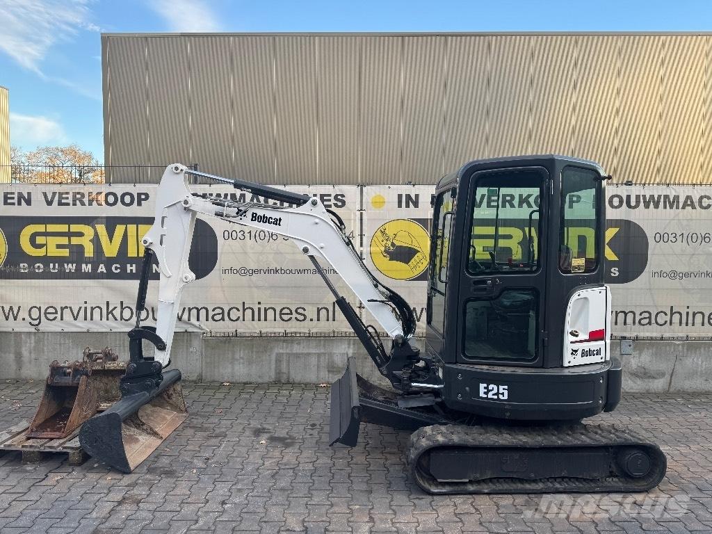 Bobcat E25 Mini pelle < 7t