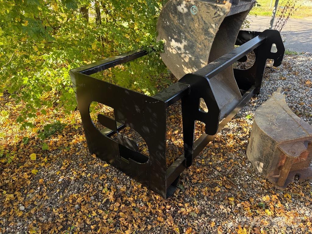 Takeuchi TB 260 Pelle sur chenilles