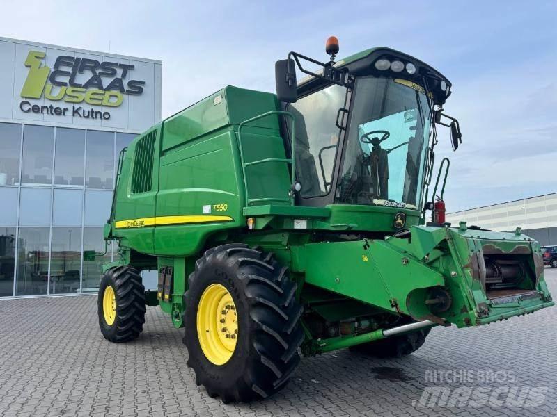 John Deere T 550 Moissonneuse batteuse