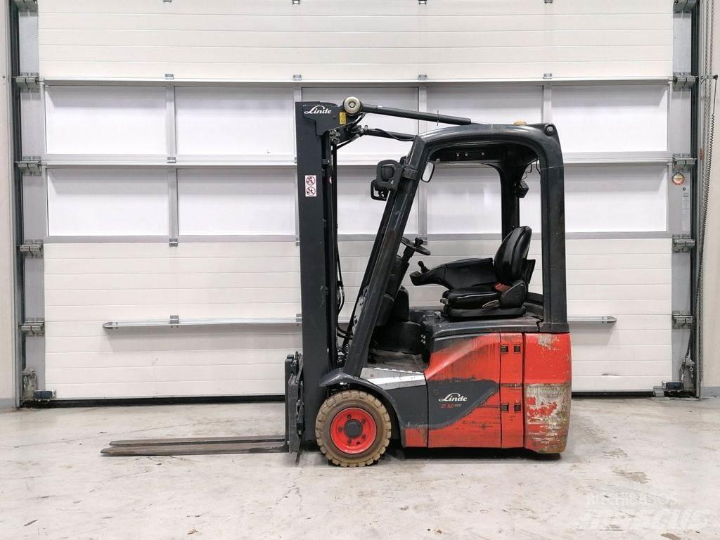 Linde E12-02 Chariots élévateurs électriques