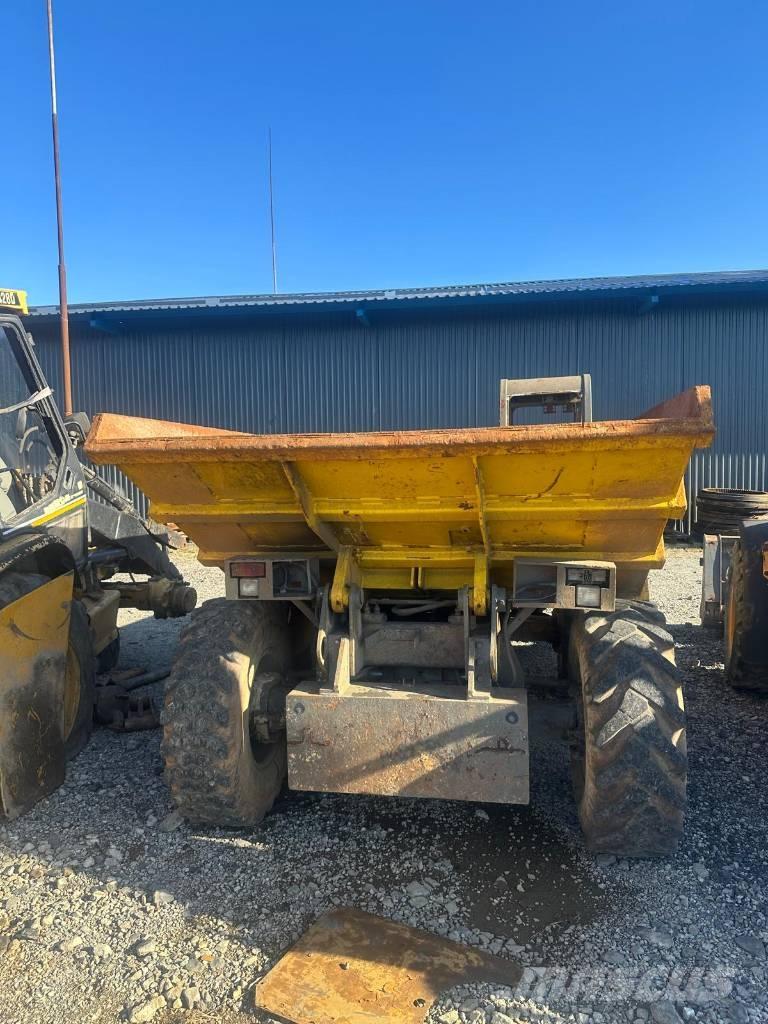  UTRANAZZ D8000 Cabine