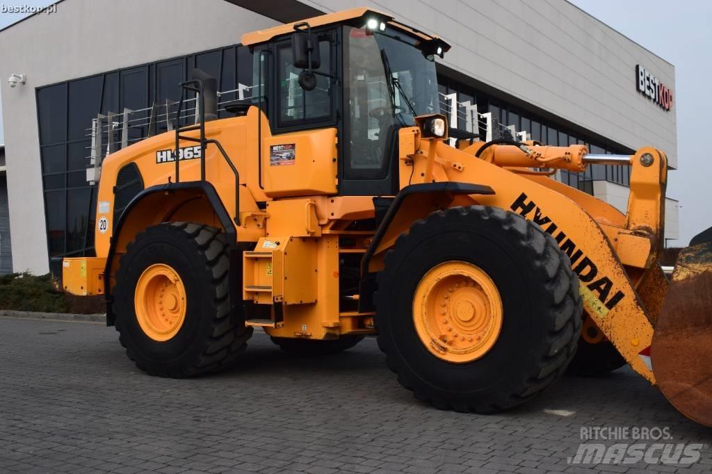 Hyundai HL 965 Chargeuse sur pneus