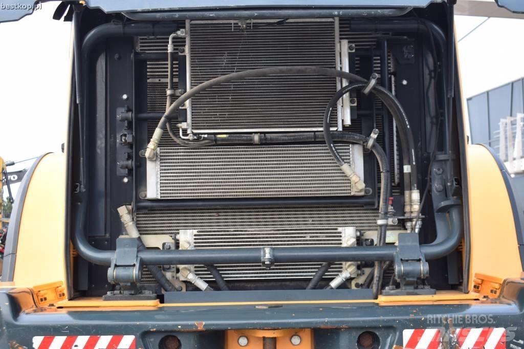 Hyundai HL 965 Chargeuse sur pneus